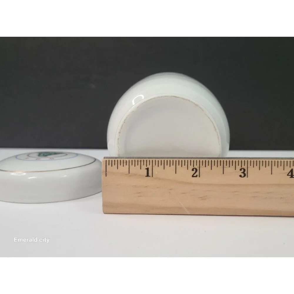 Vtg White Asian Ceramic Jar Lidded Spices Condiment Taiwan Turtle decor Set of 2